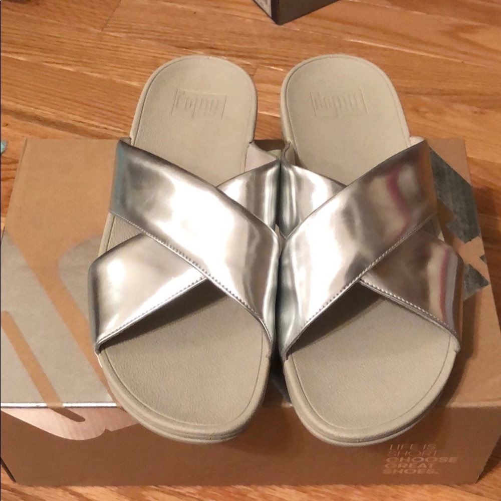 Fitflop “Lulu” slides size 8